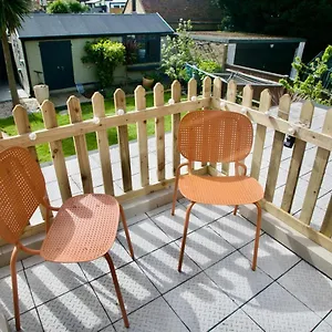 Priory Park View Apartment
